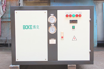 為什么工業(yè)冷水機會出現(xiàn)跑油現(xiàn)象？