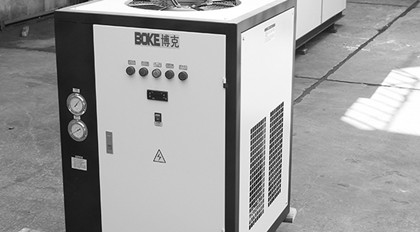 冬季工業(yè)冷水機(jī)該怎么維修？