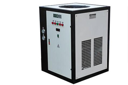 買風冷箱式冷水機時遇到低報價應該怎么辦？