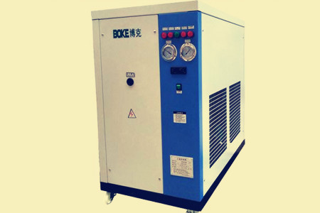 水冷箱式冷水機(jī)和螺桿式機(jī)組有何不同？